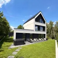 The East House ONE โรงแรมในŁapanów