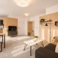 ALURE RESIDENCES 12 & 24h self check-in & private parking next to the apartment building included, CITY CENTER right on SNP Square in a quiet passage, new building, best deal in town, отель в Банска-Бистрице