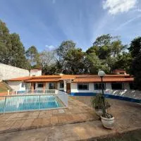 Chácara 3 quartos com piscina e churrasqueira, hotel v destinácii Itatiba