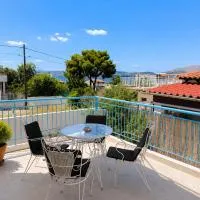 Salamina Summer Nest, hotel em Eantio