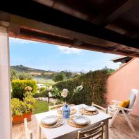 Veranda with Sea View, BBQ Garden in Porto Ottiolu, hotel v mestu Porto Ottiolu