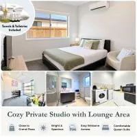 Hillcrest Retreat - Cozy Studio with Private Entry, hotel din Boronia Heights