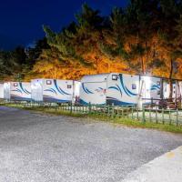 Gangneung में, होटल Solhyang Gangneung Caravan Campsite