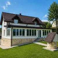 Вілла Смерекова хата, viešbutis mieste Kelechin