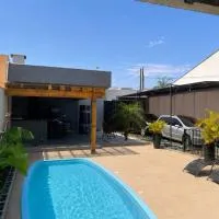 Espaço Domus lazer com piscina e churrasqueira em Arapongas, hotel a Arapongas