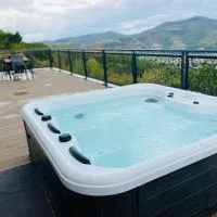 L'évasion, hotell sihtkohas Corent