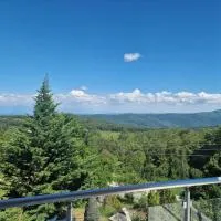 Семеен хотел Forest Retreat Mountain Resort, hótel í Kyustendil