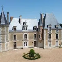 Chambres d'hôtes au Château Le Perray, hotel in Baugé-en-Anjou