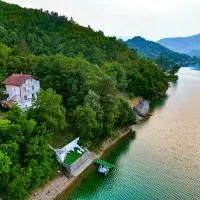 Golden Lake House，科尼茨的飯店