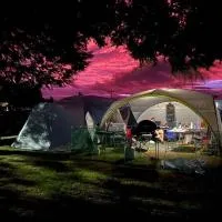 Pohara Beach TOP 10 Holiday Park, hotel din Pohara