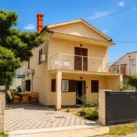 Jakomere, hotell i Muntić