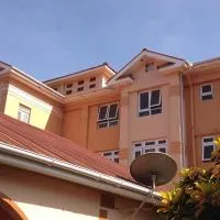 J residence Motel, hótel í Entebbe