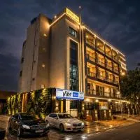 Hotel Vibe BLU & Banquet Near Advant, Embassy Oxygen & Sector 142,143 Metro, Noida,諾伊達的飯店