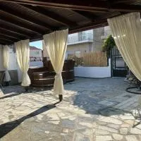 Denis House, khách sạn ở Keramotí