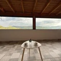 Valley View Retreat - Ultimate Scenic Escape, ξενοδοχείο σε Berat