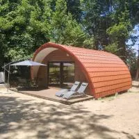 Ecolodge Insolite, hotel a La Bâtie-Montgascon