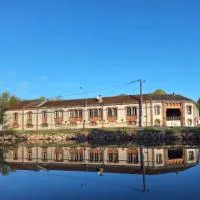 le relais Perrusson, Bed and breakfast et camping à la tuilerie, hotell sihtkohas Écuisses