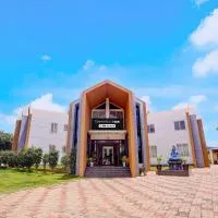 Townhouse Oak Rising Water Park Dharwad Formerly Rising Resorts, hotel in Hubli