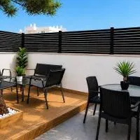 סוויטת גן ליד הים, hotell i Qiryat Yam