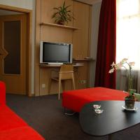 Cafe Hotel Rudzons, hotel di Madona