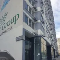 Видові апартаменти метро Позняки Харківська, hotel in Kiev