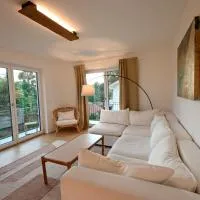 Liboria I Stylische Maisonette Wohnung Alpenblick I 4min zum See, hotel v destinaci Uffing