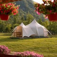 Glamping Gozdna Jasa, hotel em Bovec