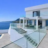 Atlantico One Oceanfront Luxury Villa & Heated Pool、Las Aguasのホテル