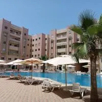 Appartement Piscine - Centre Ville Plage & Parc、モハメディアのホテル