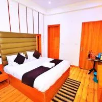 Hotel Yuvan Palace - Agra، فندق في Tājganj