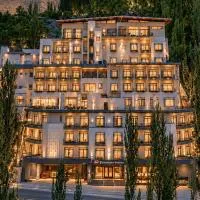 Best Western Premier Hotel Karim Abad Hunza, hotel en Hunza