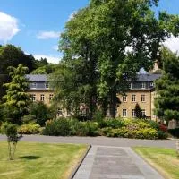 Gastflügel der Abtei Maria Laach, hotell sihtkohas Glees