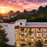 TamCoc Golden Mountain Homestay، فندق في Vũ Lâm