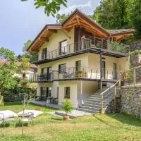 "Lomà" - Aosta Valley EcoResort, hotel en Champdepraz