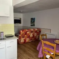 Une jolie petite maison où il fait bon se reposer, hotel en Saint-Léger-des-Vignes