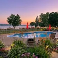 Chalets Plage St-Jean, hotel sa Saint-Jean