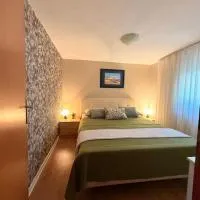 Apartman Klara, hotel en Vir