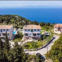 Tsoukalades Blue View Apartments، فندق في تسوكالادهيز
