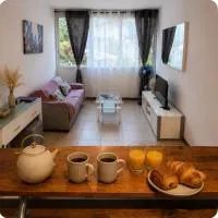 F2 tout confort au cœur de la Vallée des Colons Urban stopover quiet & secure، فندق في نومْيا