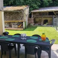 Maison familiale Charme de l'ancien et confort moderne, hotel di Moiremont