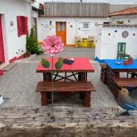 Casal dos Carpinteiros - Carpenters Couple, hotel in Santa Cruz