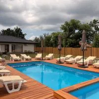 Братановите Къщи, hotel v destinácii Dŭbravka