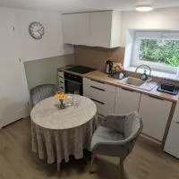 Przytulny apartament blisko lotniska, hotel v destinácii Banino