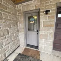 Elora, 2 bedroom Close to Downtown - Diamond in the Rough, hotel v destinaci Elora