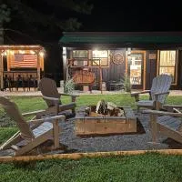 Little Charming Cabin โรงแรมในBowdon