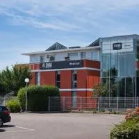 Elema Hotels Beauvais ex Hostellerie Saint Vincent Beauvais Aeroport、ボーヴェのホテル