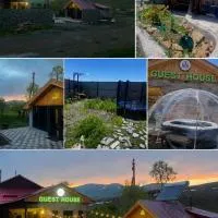 Sis Guest House, готель у місті Tsʼoghamarg