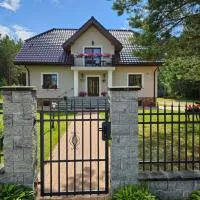 Agroturystyka Pod Sosnami w Atenach, hotel en Nowinka