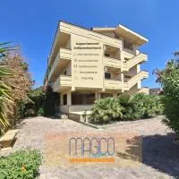 Magico Apartments - 450m dalla spiaggia, hôtel à Capo dʼOrlando