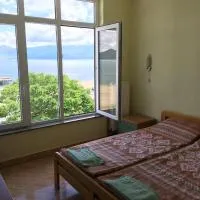 Hotel Riva，位于Stenje的酒店